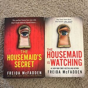 The Housemaid's Secret & The Housemaid Is Watching - Freida McFadden (Set)